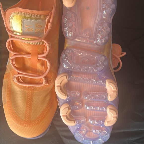 Nike Air Max Coral Sneakers - Picture 5 of 5